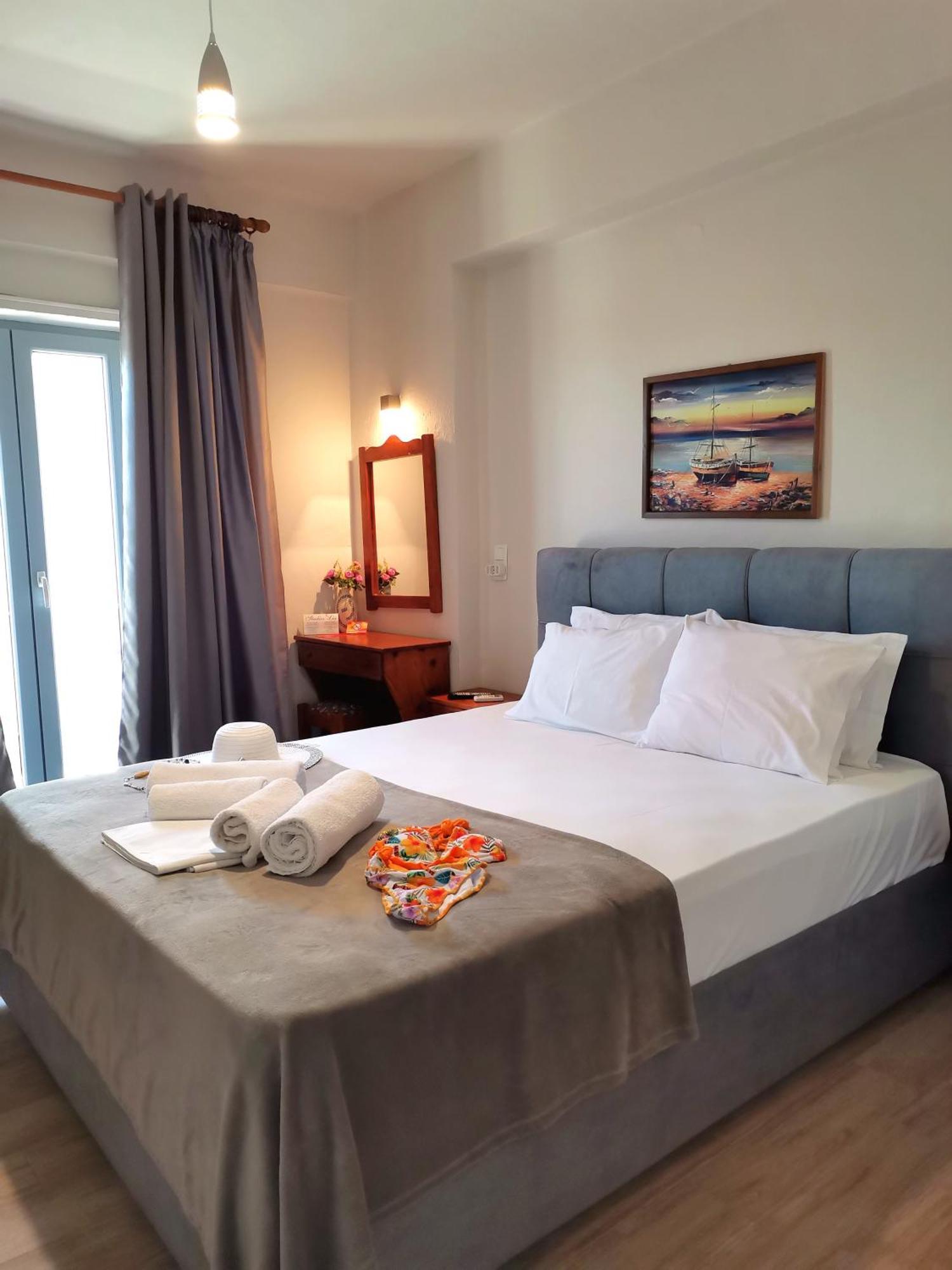 Studios Lia Adults Only -Fully Renovated Хриси-Амудия Экстерьер фото